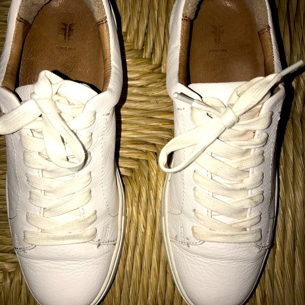 FRYE White Leather Sneaker. Size 7.5